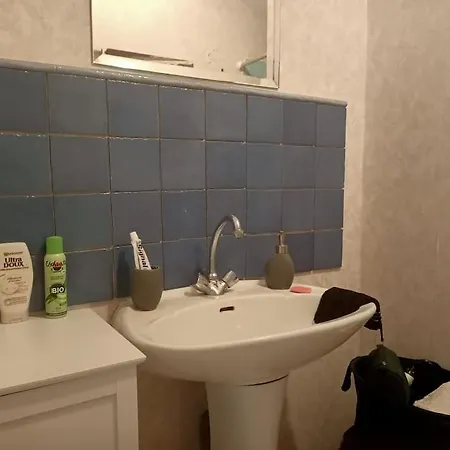 Apartment Confortable En Centre-ville + Parking Prive + Cour Angers